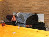 Bezdomovci mohou přečkat mrazivou noc v sedárně Českého červeného kříže v ulici U Bečvy v Přerově.