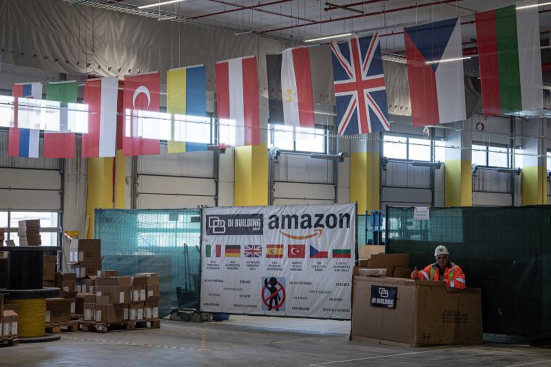 Stavba nové logistické centra společnosti Amazon, 14. dubna 2022 v Kojetíně.