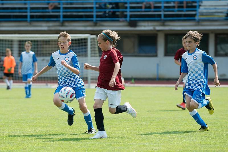 O pohár 1. FC Viktorie Přerov a ZŠ Za mlýnem bojovalo v Přerově 32 elitních družstev starších přípravek z celé republiky.