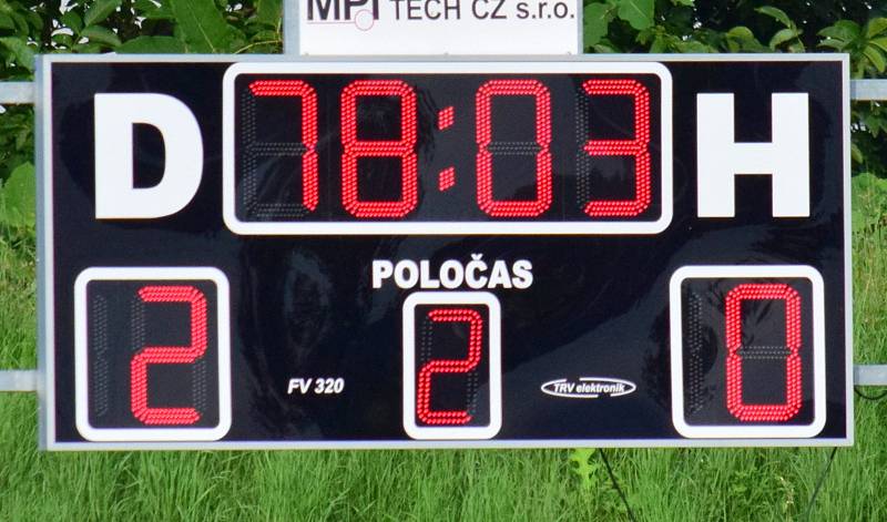 Fotbalisté Brodku u Přerova (v červeném) v přípravném utkání porazili SK Chválkovice 2:0.