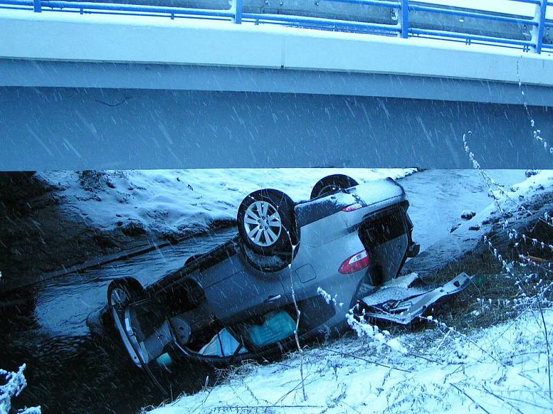 Nehoda subaru u Brodku u Přerova