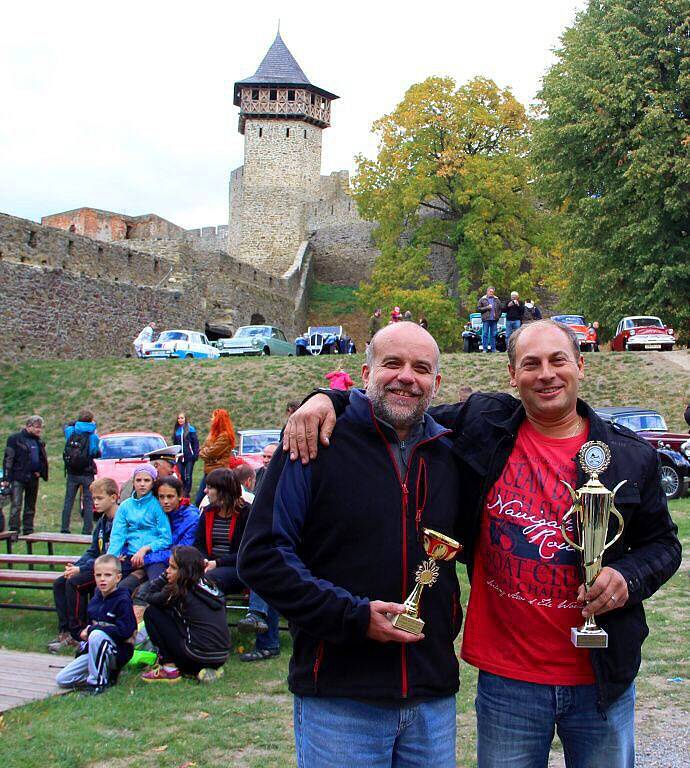 Motoroví veteráni se na Helfštýně loučili se sezonou