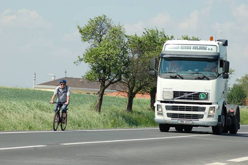 Nebezpečné napojení cyklostezky od Přerova do Želatovic 