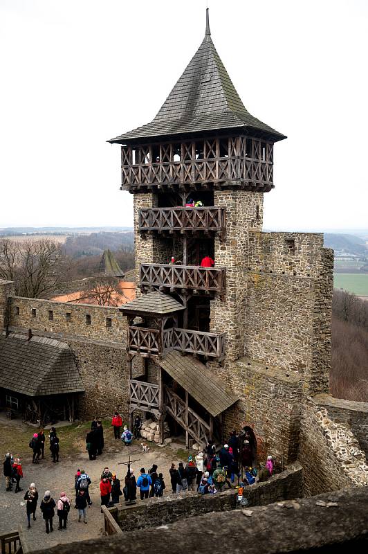 44. ročník novoročního výstupu na hrad Helfštýn. 8. ledna 2022.