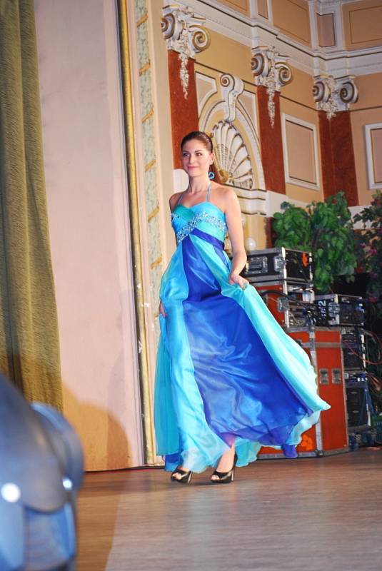 V sobotu 10. listopadu 2012 se v Městském domě v Přerově uskutečnil jubilejní 10. ročník soutěže krásy a elegance Miss Model 2012.