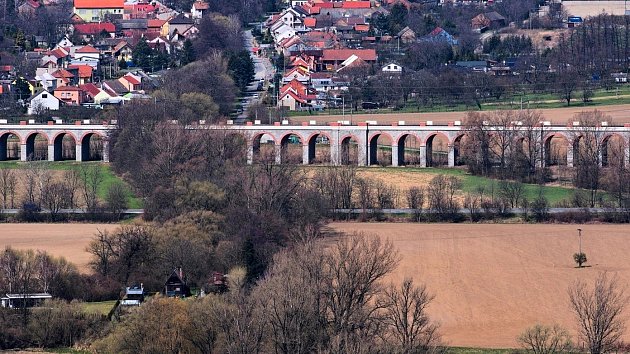 Jezernický viadukt