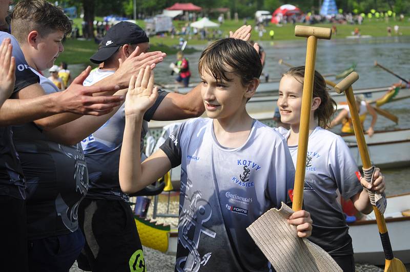 Festival dračích lodí na Laguně v Přerově