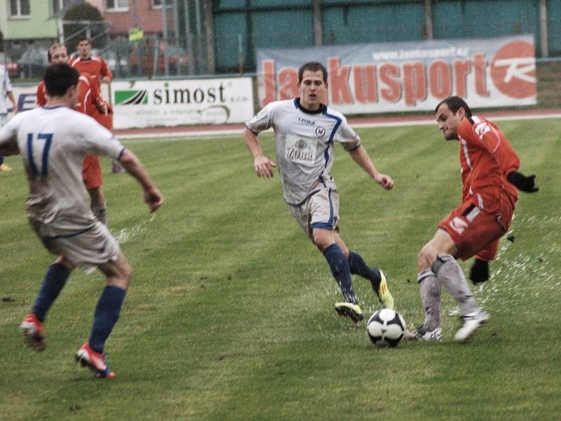1.FC Viktorie Přerov (v bílém) vs. FK Mikulovice
