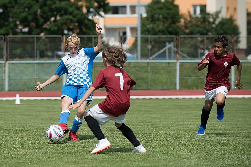 O pohár 1. FC Viktorie Přerov a ZŠ Za mlýnem bojovalo v Přerově 32 elitních družstev starších přípravek z celé republiky.