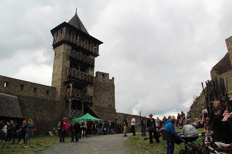 Setkání uměleckých kovářů na Helfštýně s názvem Hefaiston