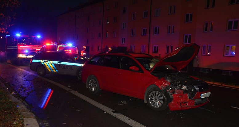 Dopravní omezení na frekventované výpadovce ve směru na Zlín si vyžádala nehoda, která se stala v úterý odpoledne na křižovatce ulic Durychova a 9. května v Přerově.