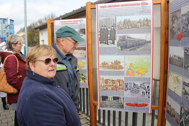 Legiovlak na přerovském nádraží