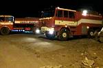 Noční požár skládky v Hradčanech na Přerovsku