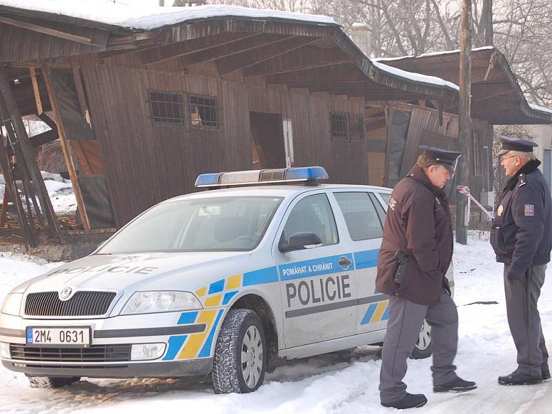 Policisté pravidelně kontrolují místa, kam se před zimou ukrývají bezdomovci