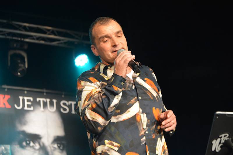 Vzpomínkový koncert na legendárního zpěváka Pavla Nováka v Městském domě v Přerově.