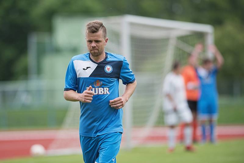 Fotbalisté Přerova (v modrém) v přátelském utkání s 1. HFK Olomouc. Lukáš Kaďorek