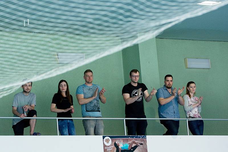 Vodní pólisté KVP Přerov ovládli obě semifinálová utkání v domácím bazénu proti Slavii Praha.