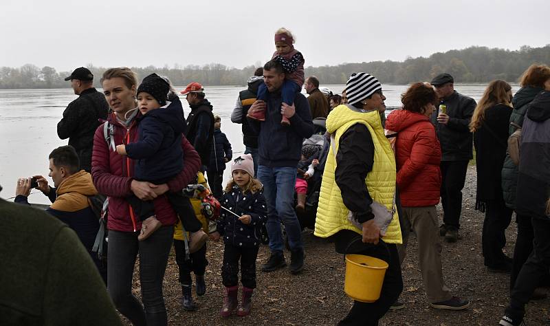 Výlov Choryňského velkého rybníka přilákal jako každoročně davy lidí. 30.1.0 2022