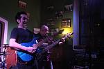 Americký kytarista Neil Zaza otevřel svým vystoupením festival Blues nad Bečvou
