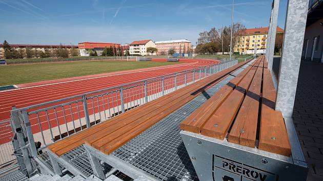 Zrekonstruovaný atletický stadion SK Přerov v Alšově ulici.