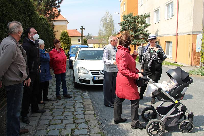 Rozloučení se zvonem Maria v Dřevohosticích