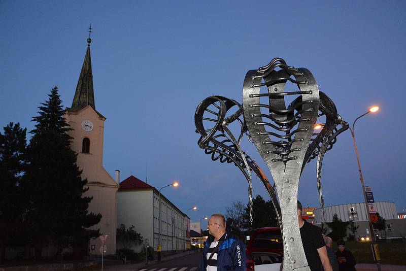 Plastika s názvem Sudičky zdobí rondel poblíž kostela sv. Michala na Šířavě v Přerově. Autorem je umělecký kovář Jiří Jurda ml.
