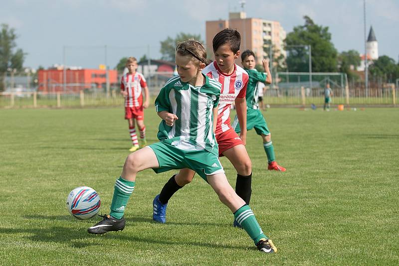 O pohár 1. FC Viktorie Přerov a ZŠ Za mlýnem bojovalo v Přerově 32 elitních družstev starších přípravek z celé republiky.