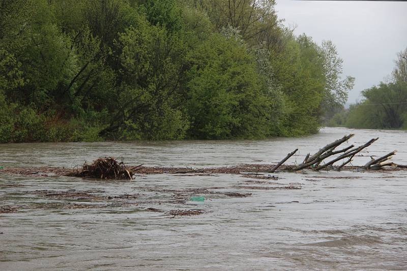 Bečva v Přerově 28. dubna 2017 odpoledne