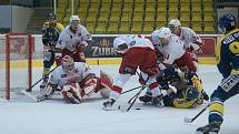 Hokejisté Přerova (v modrém) porazili Slavii Praha 4:2.