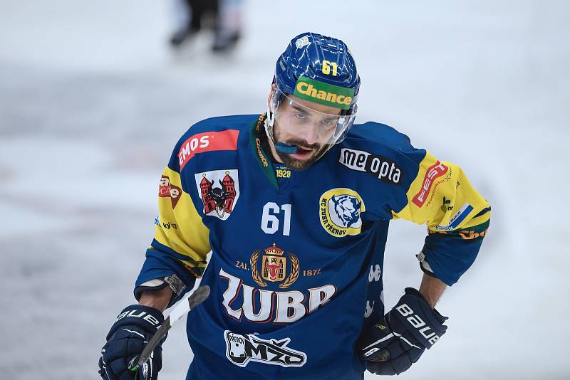 Hokejisté Přerova ve čtvrtém čtvrtfinále play-off porazili v prodloužení Jihlavu. Jakub Svoboda