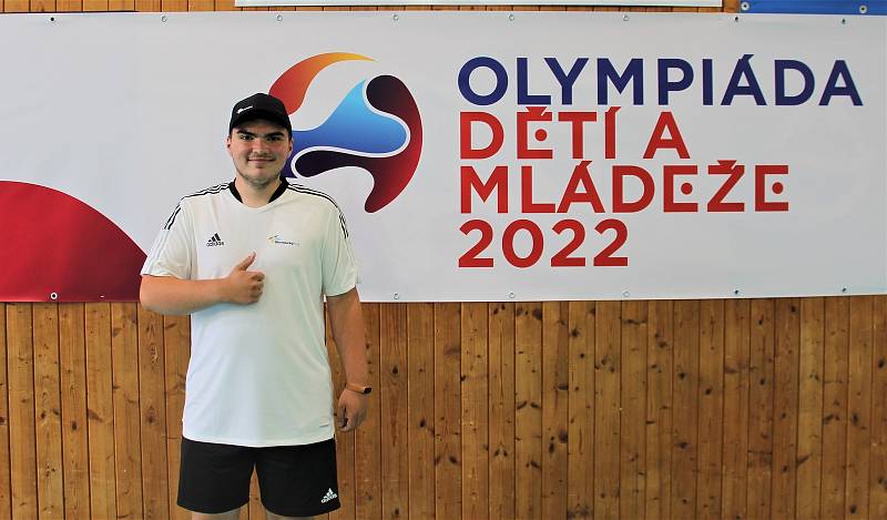 Olympiáda Dětí a mládeže 2022 v Přerově. Sportovní střelba v Městské  sportovní hale a házená v Žeravicích. Radek Pluháček z SSK Radslavice.