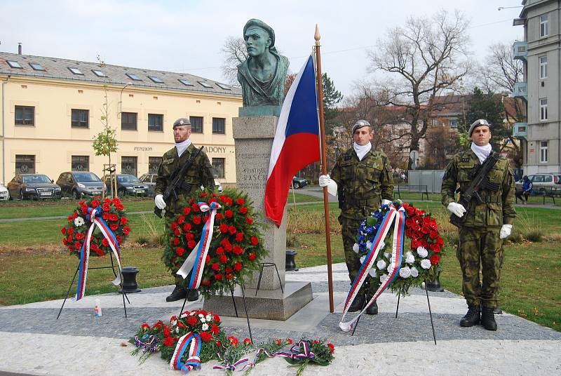 Den válečných veteránů si připomněli v neděli 11. listopadu na náměstí Františka Rasche v Přerově