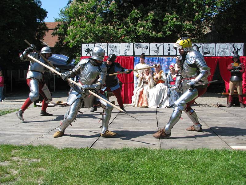 Festival vojenské historie na hradě Helfštýně