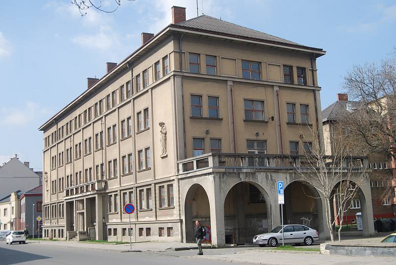 Bývalá armádní budova v Čechově ulici v Přerově