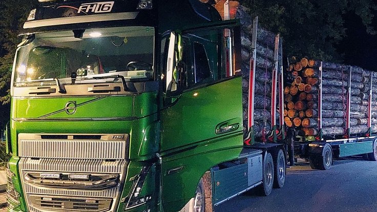 Řidič kamionu ohrožoval provoz na dálnici mezi Přerovem a Hranicemi.