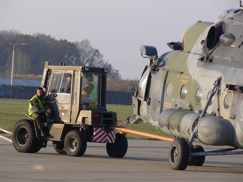 V roce 2011 přistál na letišti v Bochoři obří letoun Antonov Ruslan. Přepravil tři vrtulníky na misi v Afghánistánu. (Zdroj: Deník, archiv)