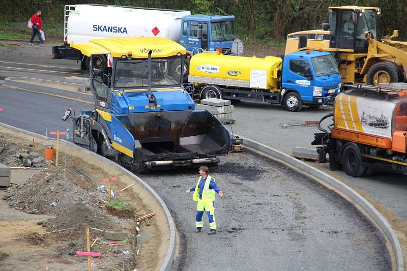 Práce v okolí estakády v Předmostí, 22. dubna 2021