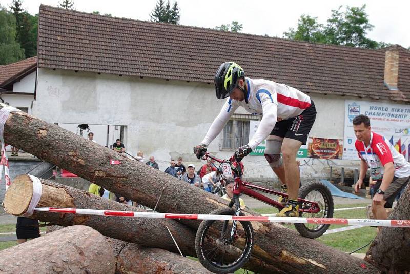 Matěj Popelka. Přerovští biketrialisté na MS 2016 v Blansku.