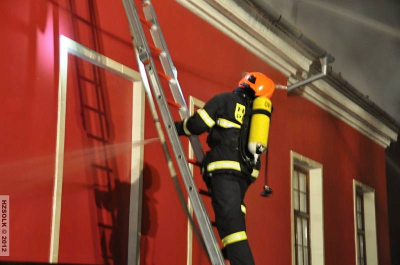 Požár rodinného domku v Říkovicích