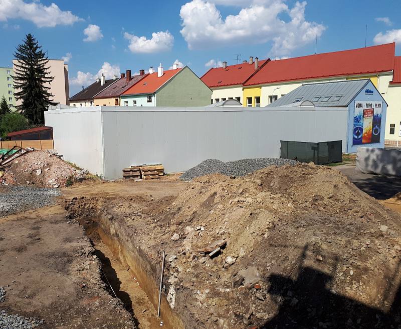 Zajímavé objevy přineslo bádání v lokalitě Brabansko, které prováděli na přelomu července a srpna přerovští archeologové. Zajímavostí byl nález lastury Karibská královna, jež byla zřejmě součástí interiéru původního secesního domu.