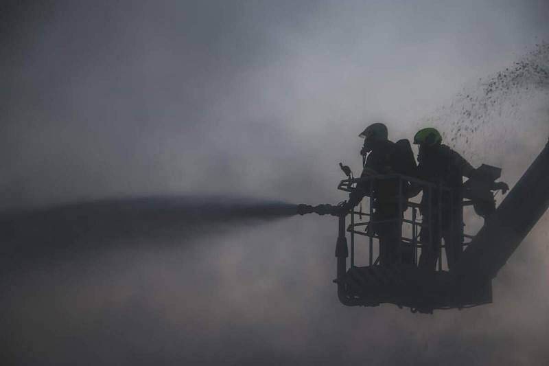 Požár v průmyslovém areálu v ulici 9. května v Přerově