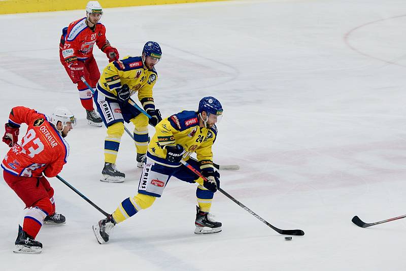 Hokejisté Přerova (ve žlutém) v prvním utkání druhé části Chance ligy proti Porubě.