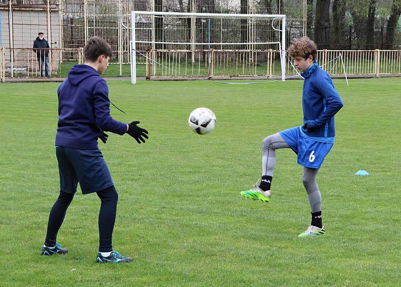 Mladí fotbalisté přerovské Viktorky se vrátili na hřiště.