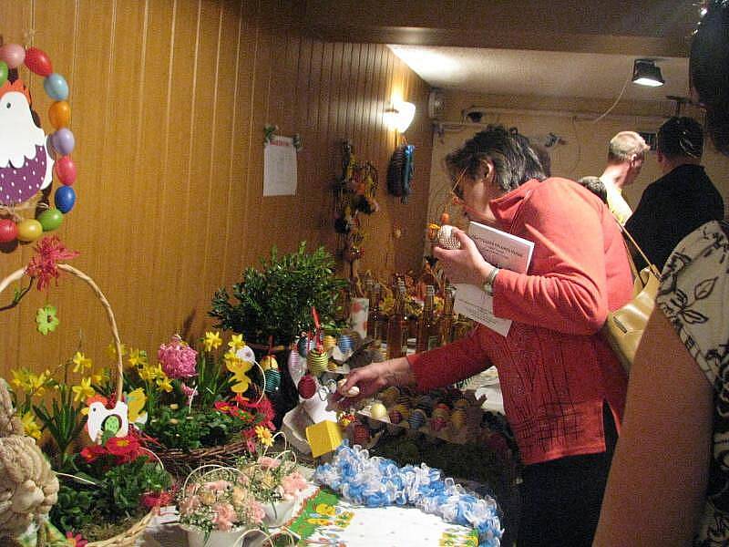 Soutěž destilátů Vlkošská baňka se konala v sobotu 26.3.2011 už popáté. Do Vlkoše přijeli palírníci z celé střední Moravy. Zahrála jim k tomu Vsetínská cimbálová muzika.