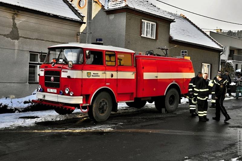 Zásah hasičů a následky požáru plynu ve Veselíčku