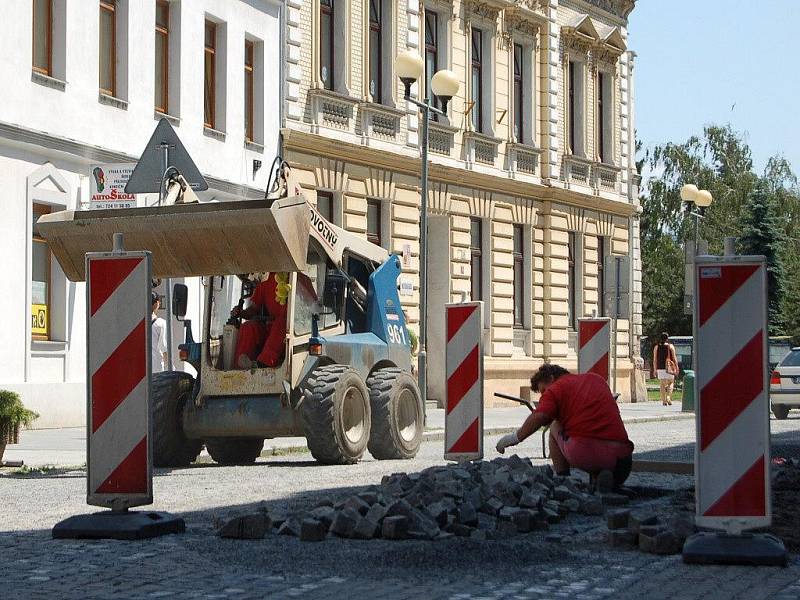 Opravy v Kratochvílově ulici v Přerově 