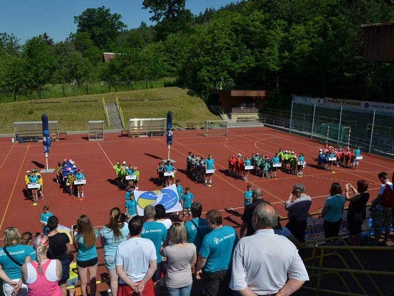 Finálový turnaj mladšího minižactva v házené Olomouckého kraje se letos konalo v Žeravicích