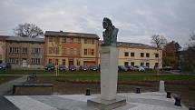 Úpravy okolí památníku Františka Rasche v Přerově