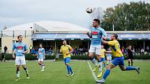 Fotbalisté Kozlovic doma remizovali s Hranicemi (v modrém) 1:1.