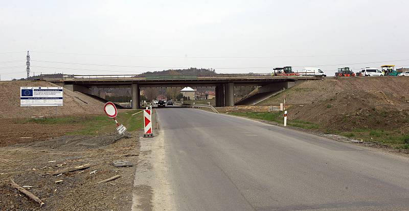 Stavba dálnice D1 v úseku Trnávka - Přerov. 16. dubna 2019